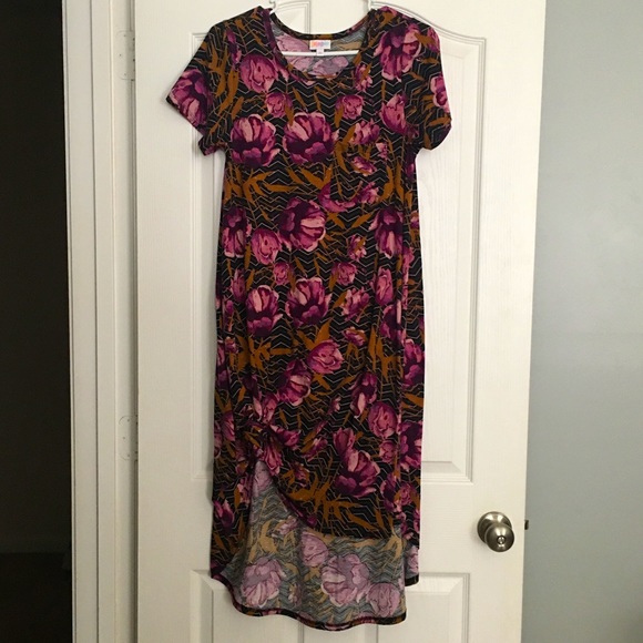 LuLaRoe Dresses & Skirts - LulaRoe Carly dress